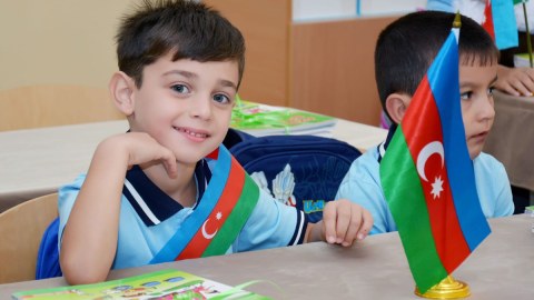 Valideynlərin nəzərinə! - Məktəb və müəllim seçimini ləğv etmək olar