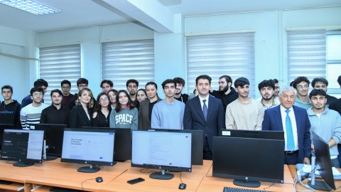 Deputatlar BMU-nun laboratoriyaları ilə tanış olublar