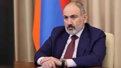 Paşinyan Dövlət Televiziyasının rəhbərini işdən qovdu