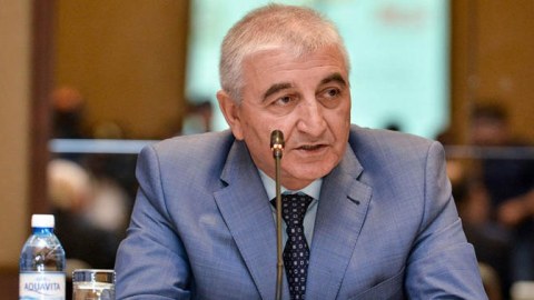 Məzahir Pənahovun oğlundan daha bir şikayət: universitet müəllimini də döyüb