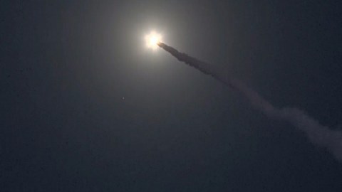 Pakistan uzaqmənzilli raketi sınaqdan keçirdi