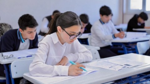 Məktəblərin buraxılış və qəbul imtahanlarındakı GÖSTƏRİCİLƏRİ