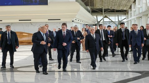 Əli Əsədov belaruslu həmkarını Füzuliyə apardı - FOTO