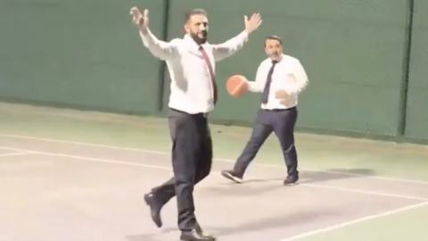 Əhməd Əl Şaraa basketbol oynadı - VİDEO