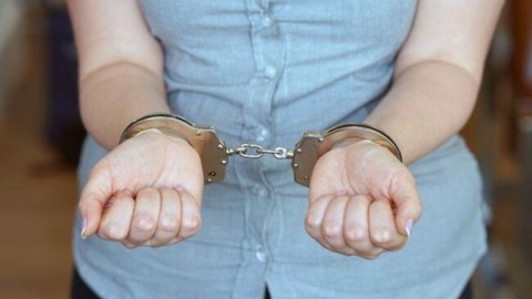 Bakıda evdən oğurluq edən qadın tutuldu