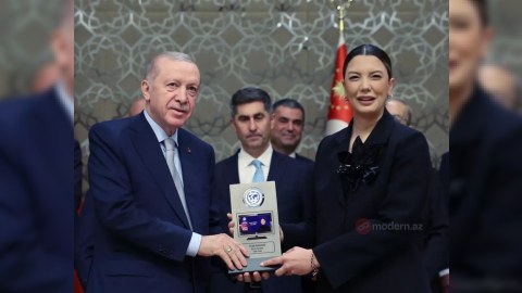 Ərdoğan Fülya Öztürkə MÜKAFAT VERDİ