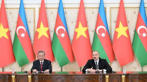 İlham Əliyevlə To Lam mətbuata birgə bəyanatla çıxış etdilər