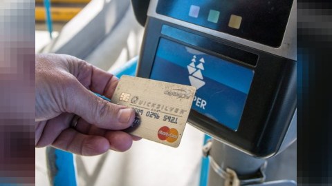 Nəqliyyatda gedişhaqqı bank kartları ilə ödəniləcək - RƏSMİ