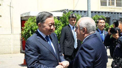 Əli Əsədov&nbsp;To Lam ilə görüşüb - FOTO