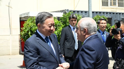 Əli Əsədov Vyetnama səfərə dəvət edildi