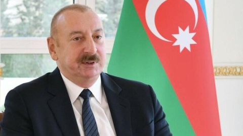 İlham Əliyev Zirvə Toplantısının iştirakçılarına müraciət etdi
