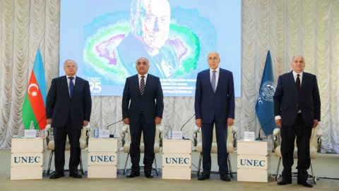 UNEC-də Ulu Öndərlə bağlı konfrans keçirildi - FOTOLAR