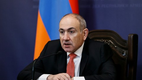 Paşinyan Moskvaya getdi