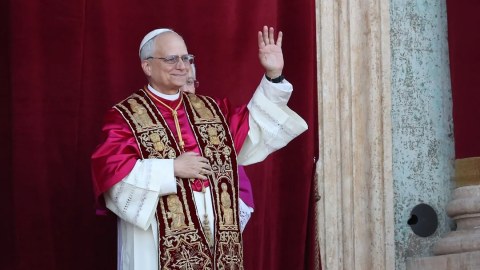 Tarixin ilk amerikalı Roma PAPASI