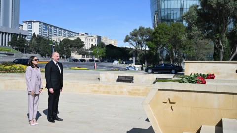 Prezident və birinci xanım Həzi Aslanovun məzarını ziyarət edib