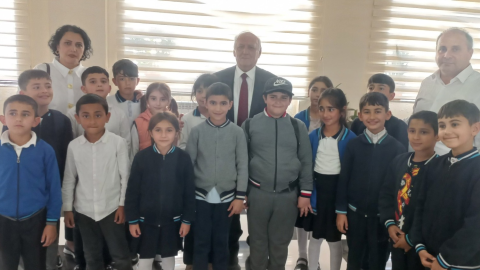 Yaqub Mahmudov məktəblilərə Heydər Əliyevdən danışdı