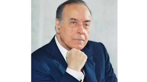 Azərbaycanın böyük hissəsi Heydər Əliyev şəxsiyyəti ilə sıx bağlıdır