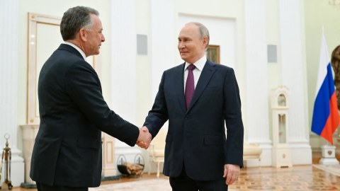 "Putin çıxış yolu istəyirsə..."