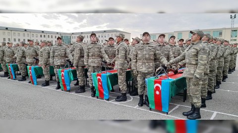 Xarici ölkə vətəndaşlığını qəbul edənlər əsgərliyə çağırılır? - AÇIQLAMA