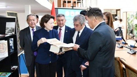 Alıqul Osmonovun 110 illiyində azərbaycanlı şairdən danışıldı