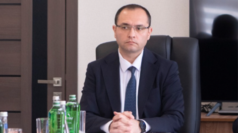 Azərbaycanda nazir koronavirusa YOLUXDU