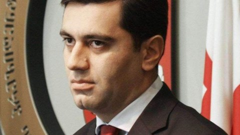 Sabiq müdafiə naziri həbs edildi