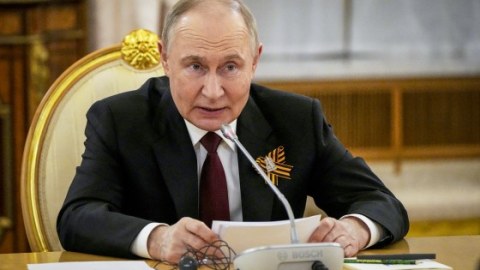 Putin İstanbula getməyəcək - RƏSMİ