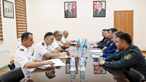 Qazaxıstanın Baş Qərargah rəisinin müavini Azərbaycana gəldi - FOTO