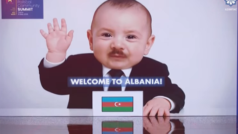 Tiranada&nbsp;Avropa liderlərini güldürən VİDEO