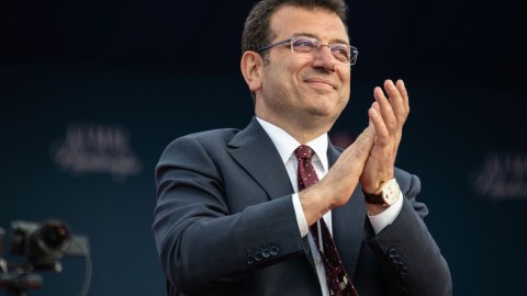 İmamoğlunun həbsi müddəti uzadıldı