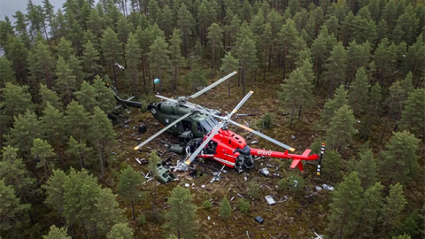 İki helikopter toqquşdu - 5 nəfər&nbsp;öldü