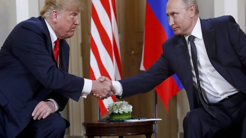 Putinlə Tramp bu gün danışıqlar aparacaq