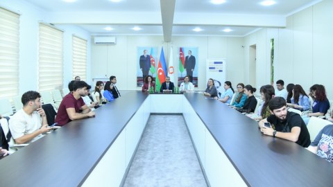 BMU-da tələbələr üçün infosessiya keçirilib - FOTOLAR
