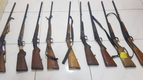 Vətəndaşlardan qanunsuz saxlanılan silahlar götürüldü