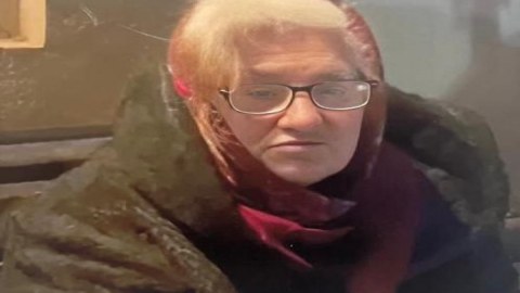 İtkin düşən 64 yaşlı qadın AXTARILIR