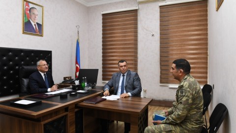 Komitə sədri vətəndaşların müraciətlərini dinlədi - FOTOLAR