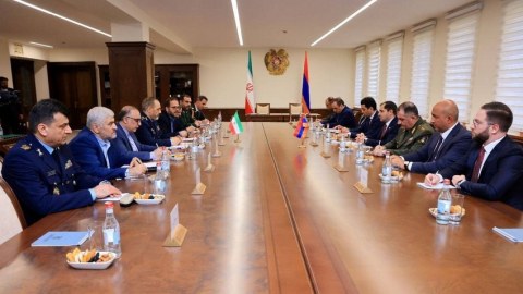 Papikyan Nəsirzadə ilə nələrdən danışdı...
