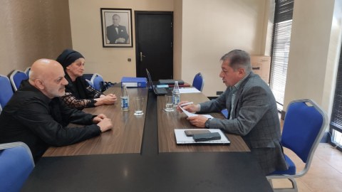 Cavanşir Feyziyev seçiciləri dinlədi - FOTOLAR