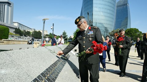 Türkiyənin ordu generalı Bakıda - FOTOLAR
