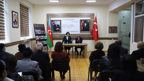 Gəncə Dövlət Universitetində Qəşəm Nəcəfzadə ilə görüş keçirilib - FOTO