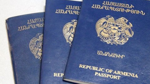 Suriyada yaşayan 448 erməniyə Ermənistan pasportu verilib