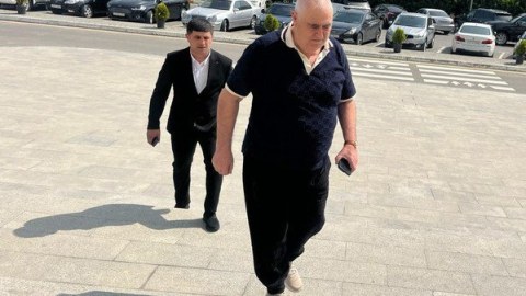 Sualı cavablamaq üçün savadım yoxdur - "Şərurlu İsfəndiyar" ifadə verdi 