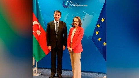 Hikmət Hacıyev Avropa rəsmisi ilə müzakirə APARDI