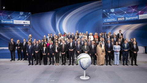 BNF Sammitinə prezidentlik Azərbaycana təhvil verildi - FOTO