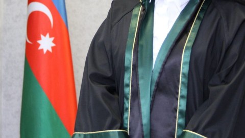 Azərbaycandakı vəkillərin sayı açıqlandı