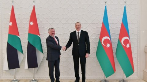 Prezidentdən İordaniya Kralına TƏBRİK