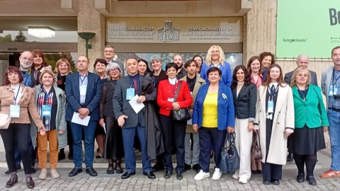 Bolqarıstan Prezidentinə Azərbaycan haqqında kitab hədiyyə edilib