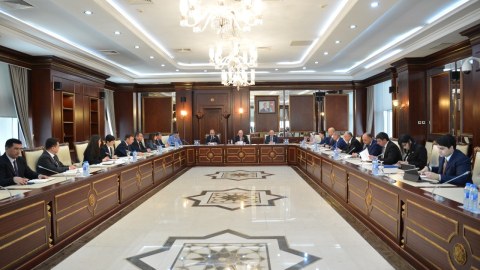 Milli Məclisin Səhiyyə komitəsinin iclası keçirilib - FOTOLAR