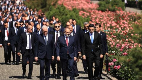 Ermənistan müstəqilliyini elan edəndə 12 min km² ərazisi olub