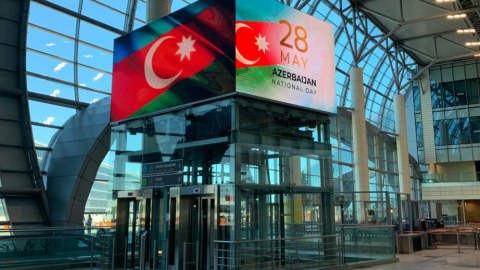 Domodedovo aeroportunda Müstəqillik Günü təbriki nümaiş olundu